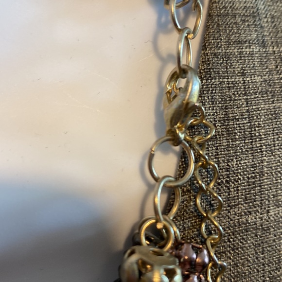 Tri color three strand chunky necklace Vintage 20” 3” ext chain. EUC - Picture 3 of 3